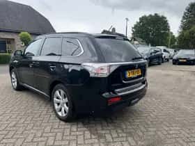 Mitsubishi Outlander (2013) thumbnail 7