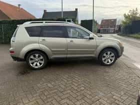 Mitsubishi Outlander (2009) thumbnail 8
