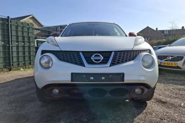 Nissan Juke (2013) thumbnail 5