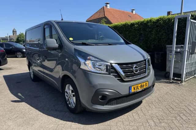 Nissan NV300 (2021) thumbnail 3