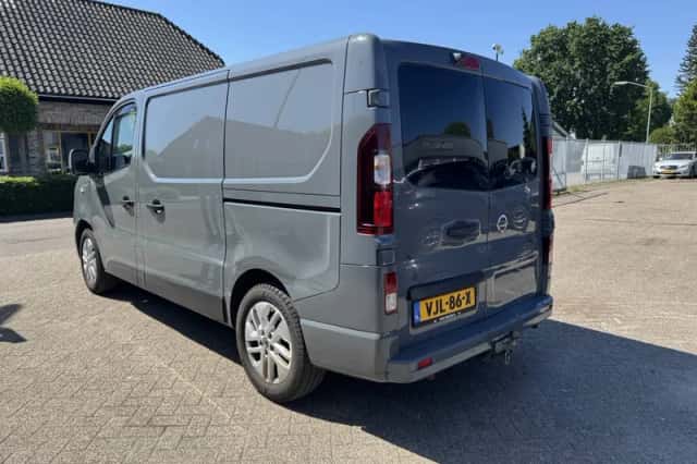 Nissan NV300 (2021) thumbnail 6