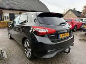 Nissan Pulsar (2015) thumbnail 4