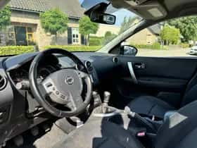 Nissan Qashqai (2011) thumbnail 13