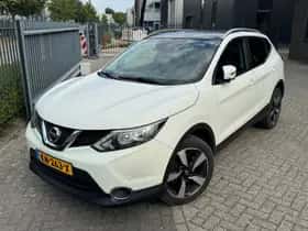 Nissan Qashqai (2015) thumbnail 2