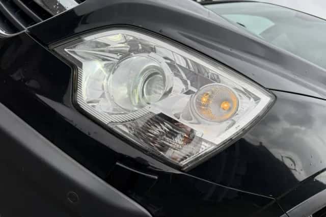 Opel Antara (2008) thumbnail 4