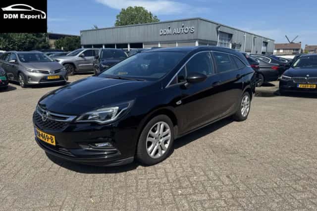 Opel Astra (2018) thumbnail 1