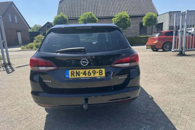 Opel Astra (2018) thumbnail 5