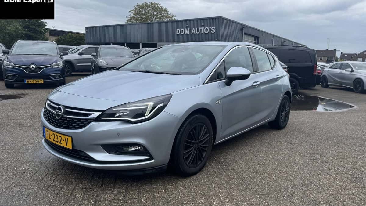 Opel Astra (2017) — foto 1