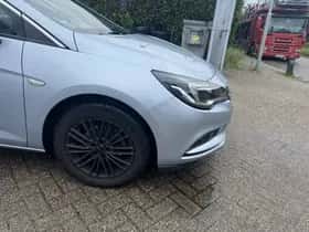 Opel Astra (2017) thumbnail 4