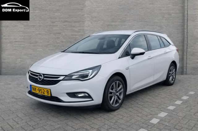 Opel Astra (2017) thumbnail 1