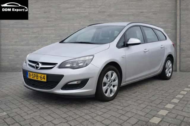 Opel Astra (2013) thumbnail 1