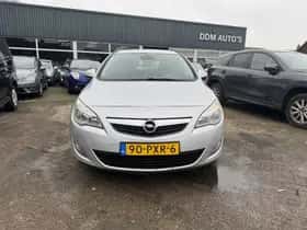 Opel Astra (2011) thumbnail 4