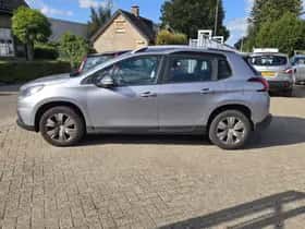 Peugeot 2008 (2019) thumbnail 5