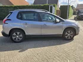 Peugeot 2008 (2019) thumbnail 9