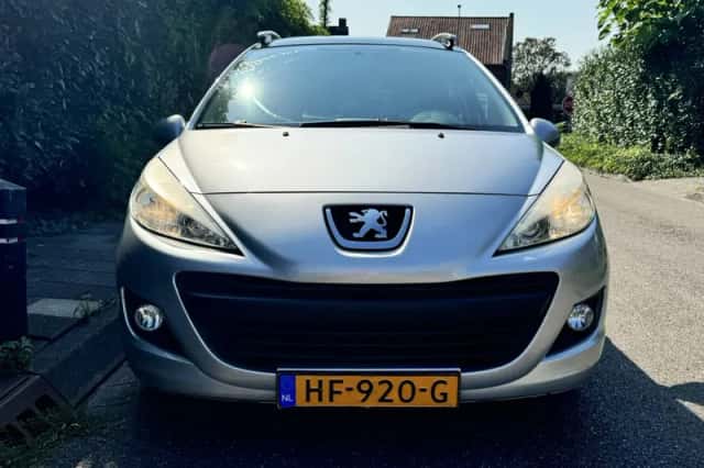 Peugeot 207 (2009) thumbnail 3