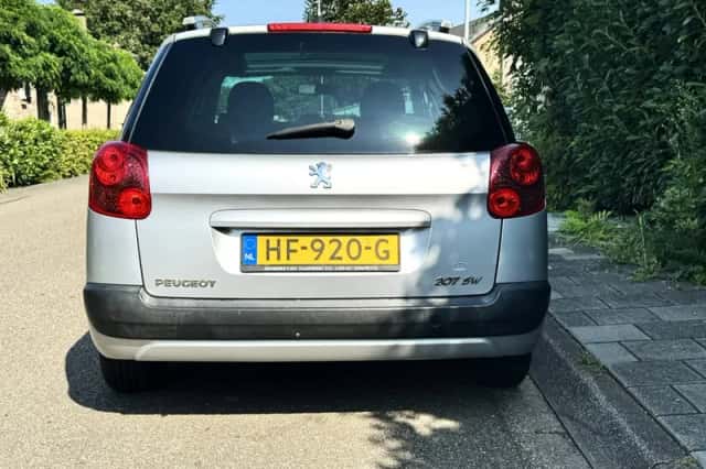 Peugeot 207 (2009) thumbnail 6
