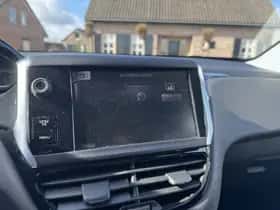 Peugeot 208 (2012) thumbnail 13