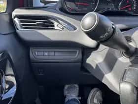 Peugeot 208 (2012) thumbnail 17