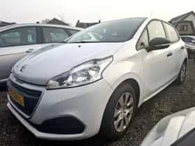 Peugeot 208 (2016) thumbnail 2