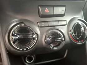 Peugeot 208 (2016) thumbnail 11