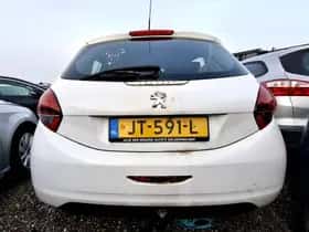 Peugeot 208 (2016) thumbnail 15