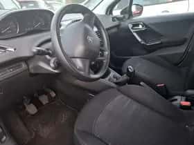 Peugeot 208 (2016) thumbnail 4