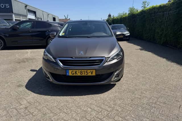 Peugeot 308 (2015) thumbnail 2