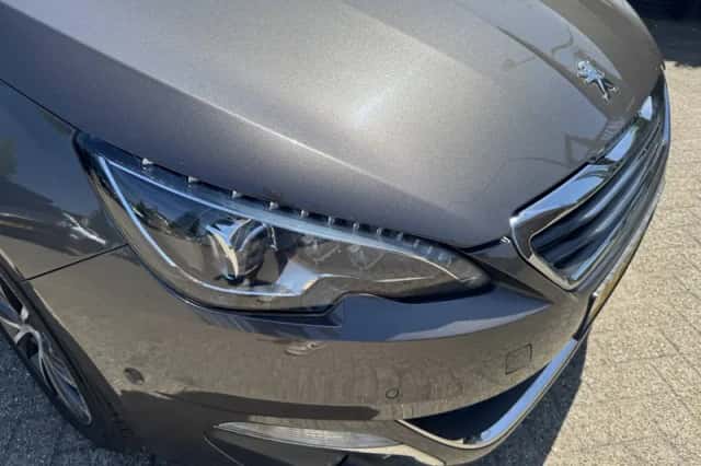 Peugeot 308 (2015) thumbnail 5