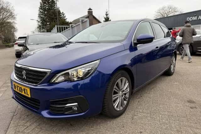 Peugeot 308 (2020) thumbnail 3