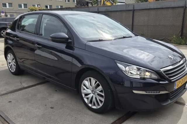 Peugeot 308 (2015) thumbnail 1