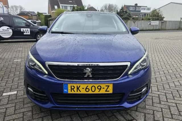 Peugeot 308 (2018) thumbnail 4