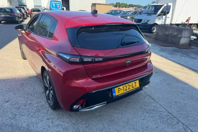 Peugeot 308 (2022) thumbnail 3