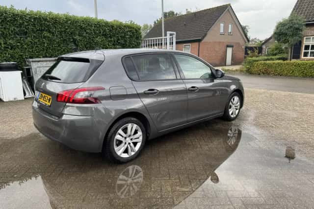 Peugeot 308 (2019) thumbnail 4