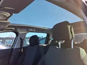 Peugeot 5008 (2010) thumbnail 5