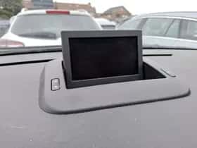 Peugeot 5008 (2010) thumbnail 11
