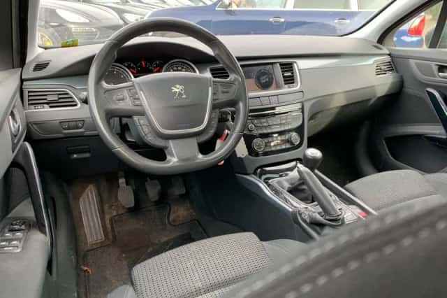 Peugeot 508 (2011) thumbnail 6
