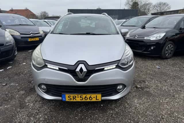 Renault Clio (2013) thumbnail 3
