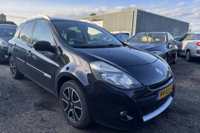 Renault Clio (2012) thumbnail 2