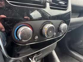 Renault Clio (2013) thumbnail 12