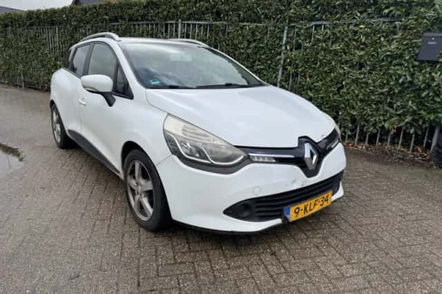Renault Clio (2013) thumbnail 3