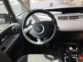 Renault Grand Espace (2011) thumbnail 5