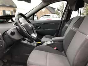 Renault Grand Scénic (2013) thumbnail 12
