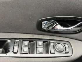 Renault Grand Scénic (2013) thumbnail 13