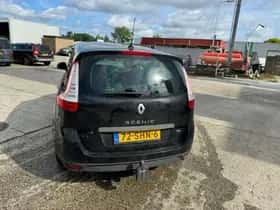 Renault Grand Scénic (2011) thumbnail 2