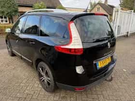 Renault Grand Scénic thumbnail 4