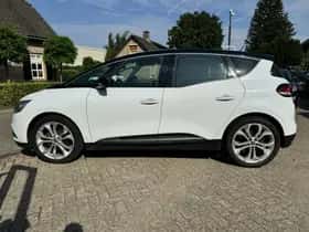 Renault Scénic (2017) thumbnail 5