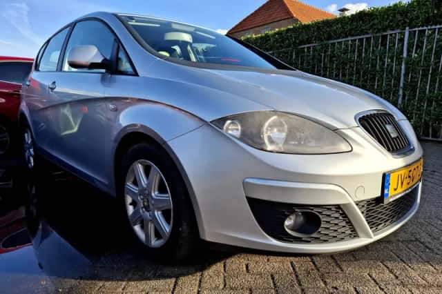SEAT Altea (2011) thumbnail 2