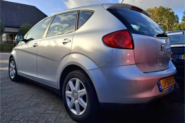 SEAT Altea (2011) thumbnail 4