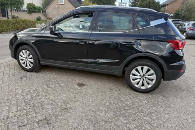 SEAT Arona (2018) thumbnail 6