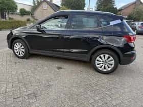 SEAT Arona (2018) thumbnail 6